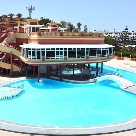 Apartment With Ocean Views And Huge Pool In San Eugenio Alto Costa Adeje (Tenerife)