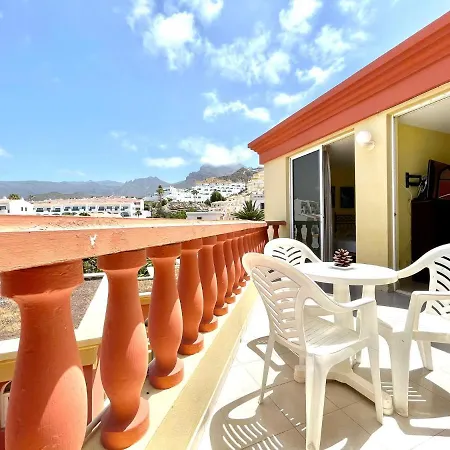 Apartment With Ocean Views And Huge Pool In San Eugenio Alto Costa Adeje (Tenerife)