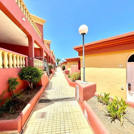 Apartment With Ocean Views And Huge Pool In San Eugenio Alto Apartment Costa Adeje (Tenerife)