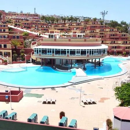 Apartment With Ocean Views And Huge Pool In San Eugenio Alto Lägenhet *