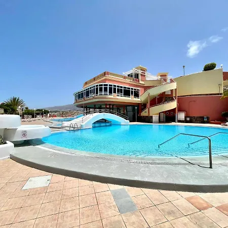 Lägenhet Apartment With Ocean Views And Huge Pool In San Eugenio Alto