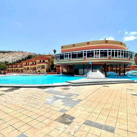 Apartment Apartment With Ocean Views And Huge Pool In San Eugenio Alto Costa Adeje (Tenerife)